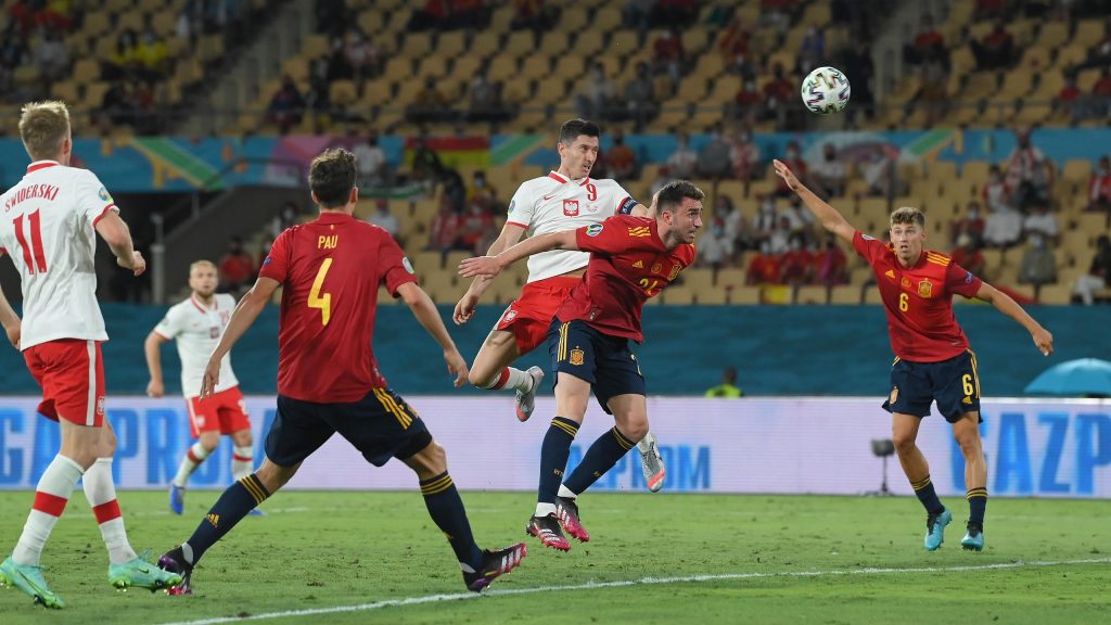 AM: Spain should fear the Round of 16 after a draw with Poland - Morata and Lewandowski record