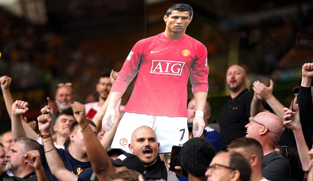 Cristiano Ronaldo gets number 7 at Manchester United