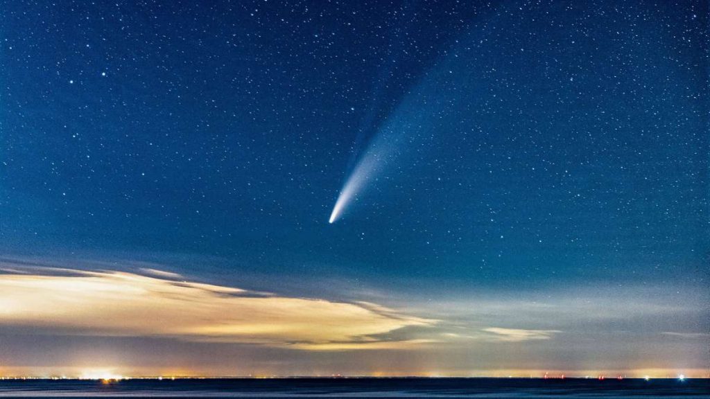 A long-known celestial body behaving strangely - is an asteroid a comet?