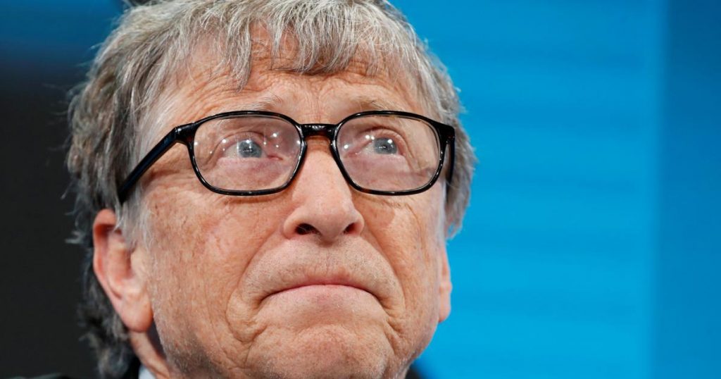Microsoft warns Bill Gates not to flirt with employees