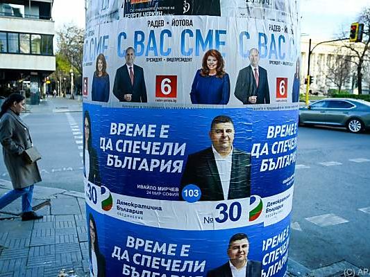 Bulgaria elects a president and parliament - Politics -