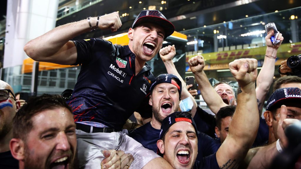 Abu Dhabi GP: Max Verstappen threatened to lose the world title - restarting before overtaking is highly controversial