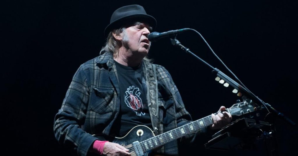 At the full moon, to the barn: Neil Young is back to nature