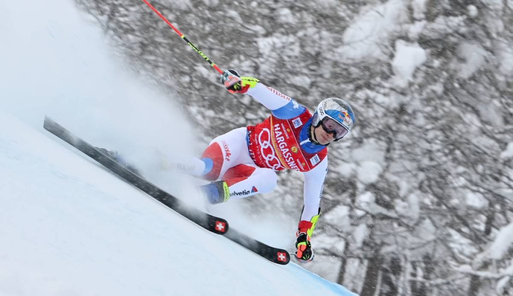 The first men's giant slalom in Alta Badia today live on TV, live broadcast and live video