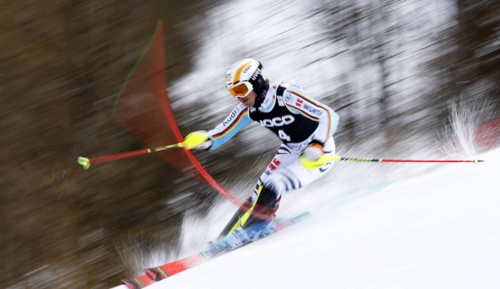 The second men's slalom at Garmisch-Partenkirchen is now live on tape