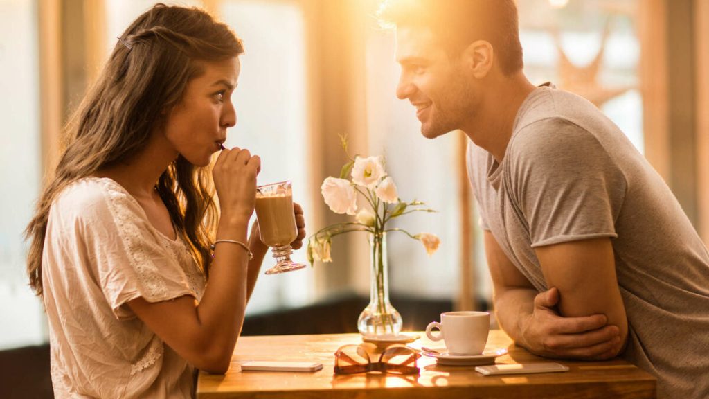 3 signs that he is secretly in love with you