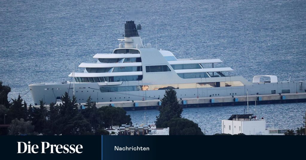 The Ukrainian children's boat is said to be Abramovich's yacht at the entrance to the port...