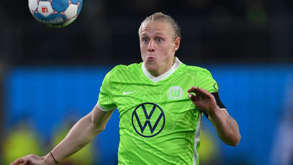 German Bundesliga: Will Wolfsburg give up millions from Schlager?  - Football - International