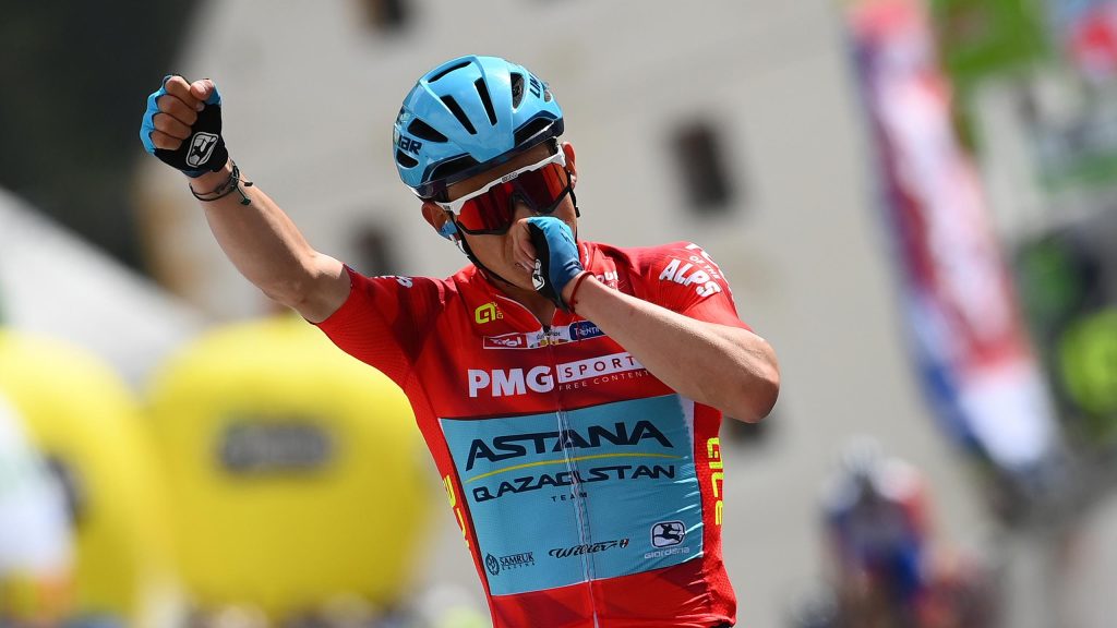 Alpine Tour: Miguel Angel Lopez wins mountain center stage 4 - Roman Bardet within walking distance