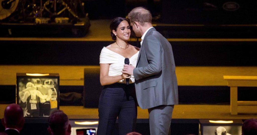Body language expert: Meghan's Invictus Games gesture 'annoyed' Harry