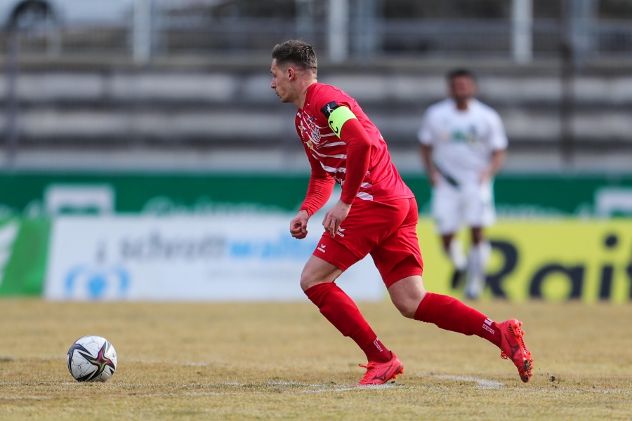 Derby victory: Giuliani assists Lavnitz to 3:2 against KSV - Division Two
