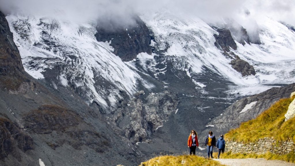Alpine glaciers: knowledge busters could break