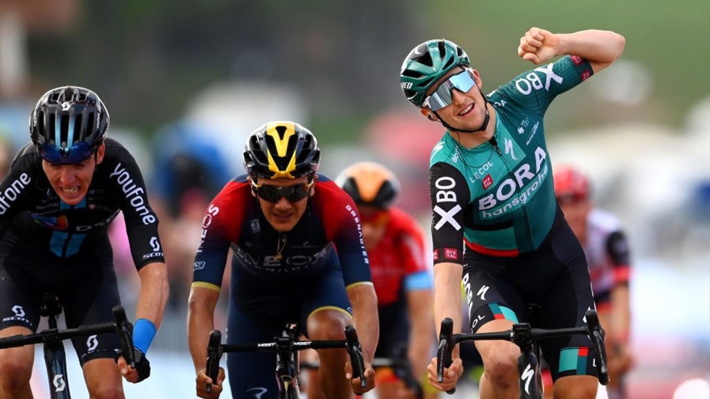 Giro d'Italia: Bora wins mountain at Blockhaus in stage 9 with Jay Hindley - pink jersey stays with Lopez