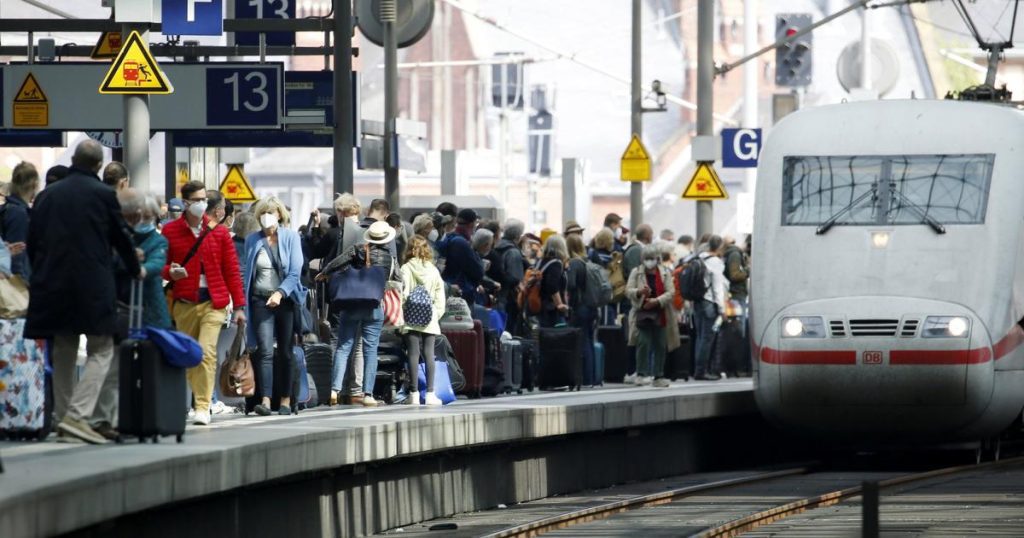 “Historic event”: Deutsche Bahn sells 9 euro tickets at record speed