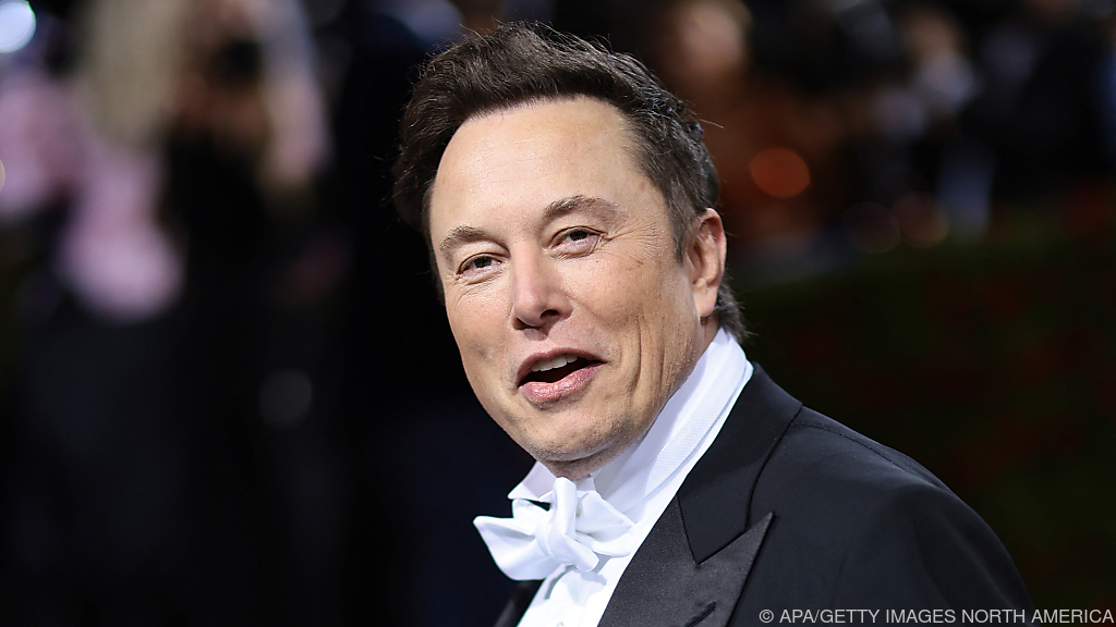 Musk is said to be planning to triple Twitter's revenue