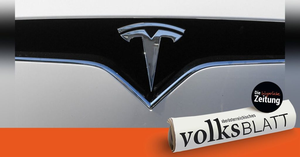 Ex-employees sue Tesla for violating notice period
