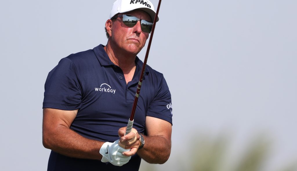 American star Mickelson signs with controversial golf series
