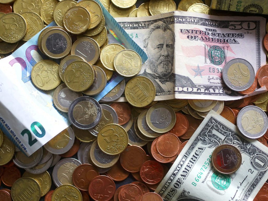 Minimum fees can make money transfer more expensive - Austria