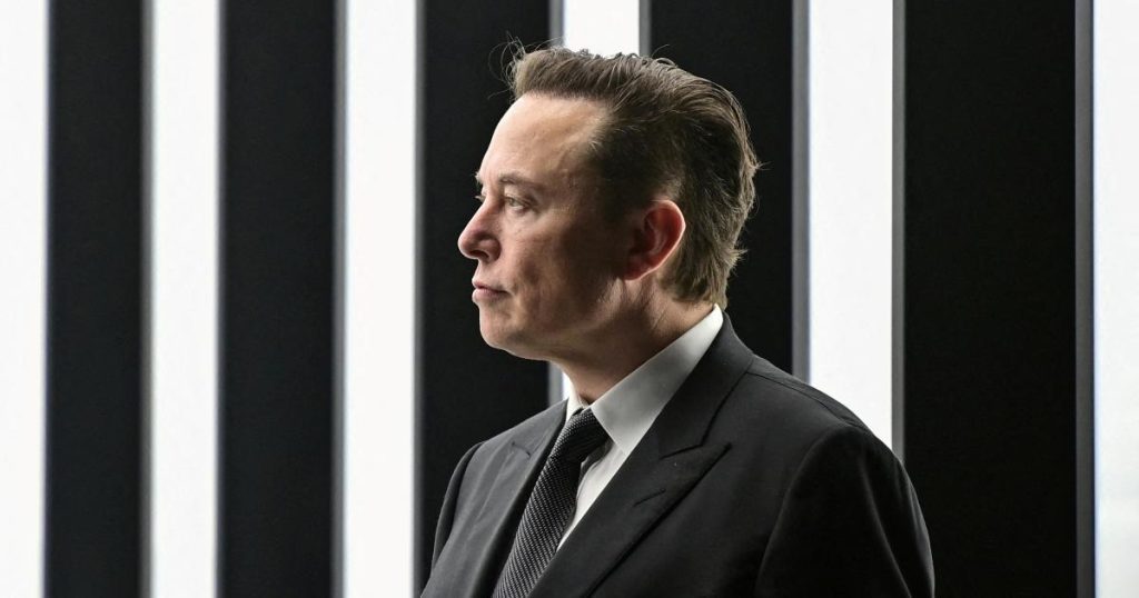 Elon Musk's lawyers complain about Twitter lawsuit