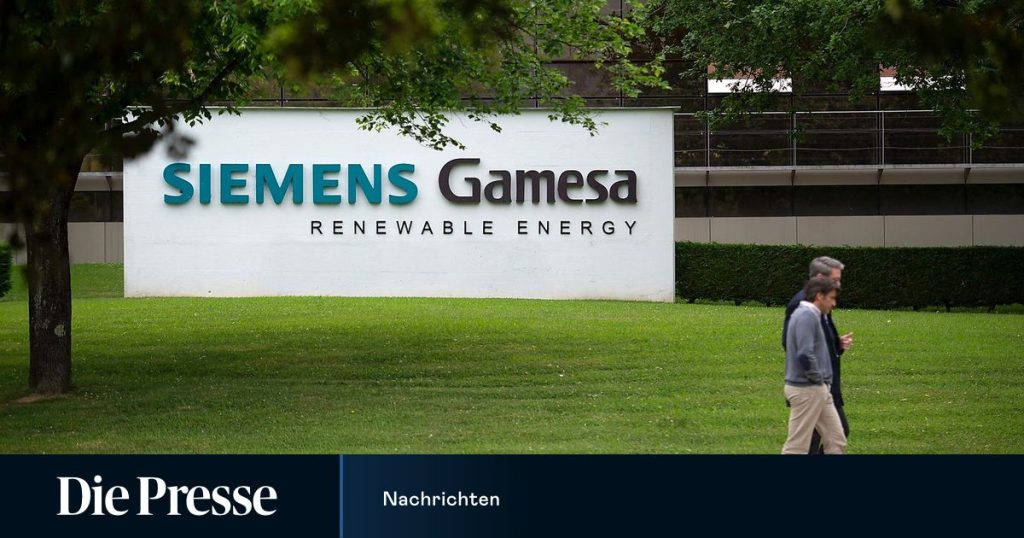 Wind power and Russia drag Siemens Energy into the red