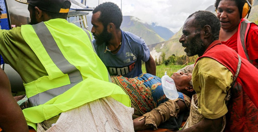 Port Moresby - A major earthquake strikes Papua New Guinea