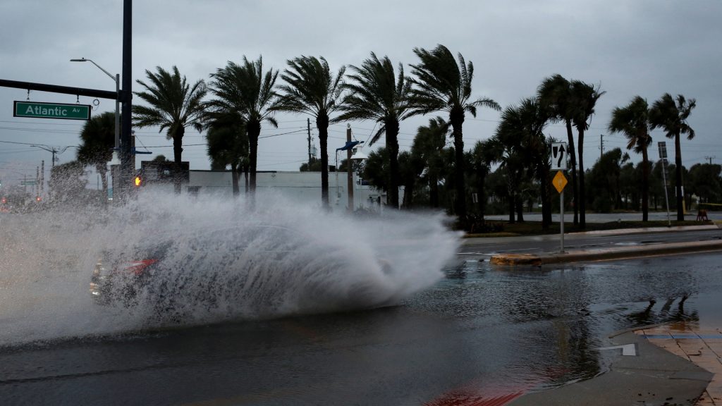USA: Hurricane Nicole is on its way to Florida