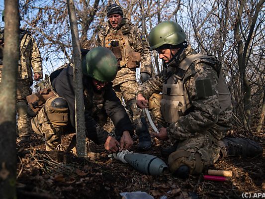 Russian military reports on progress in eastern Ukraine - Politics -