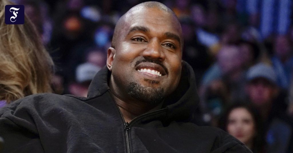 Twitter suspends the account of American rapper Kanye West